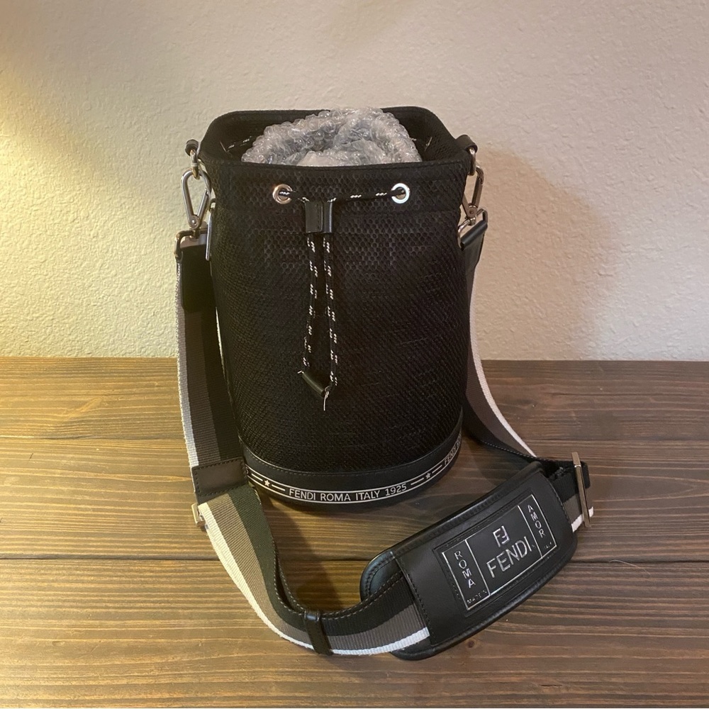FENDI BUCKET BAG